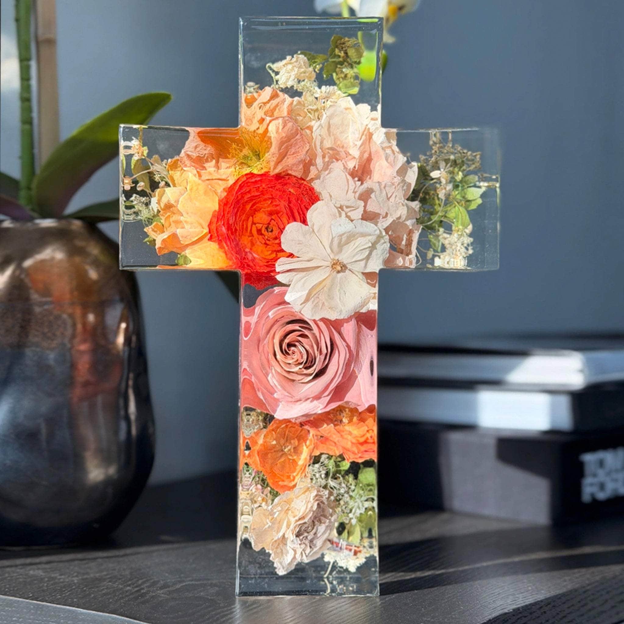 dbandrea Floral Block 12" x 8" Cross