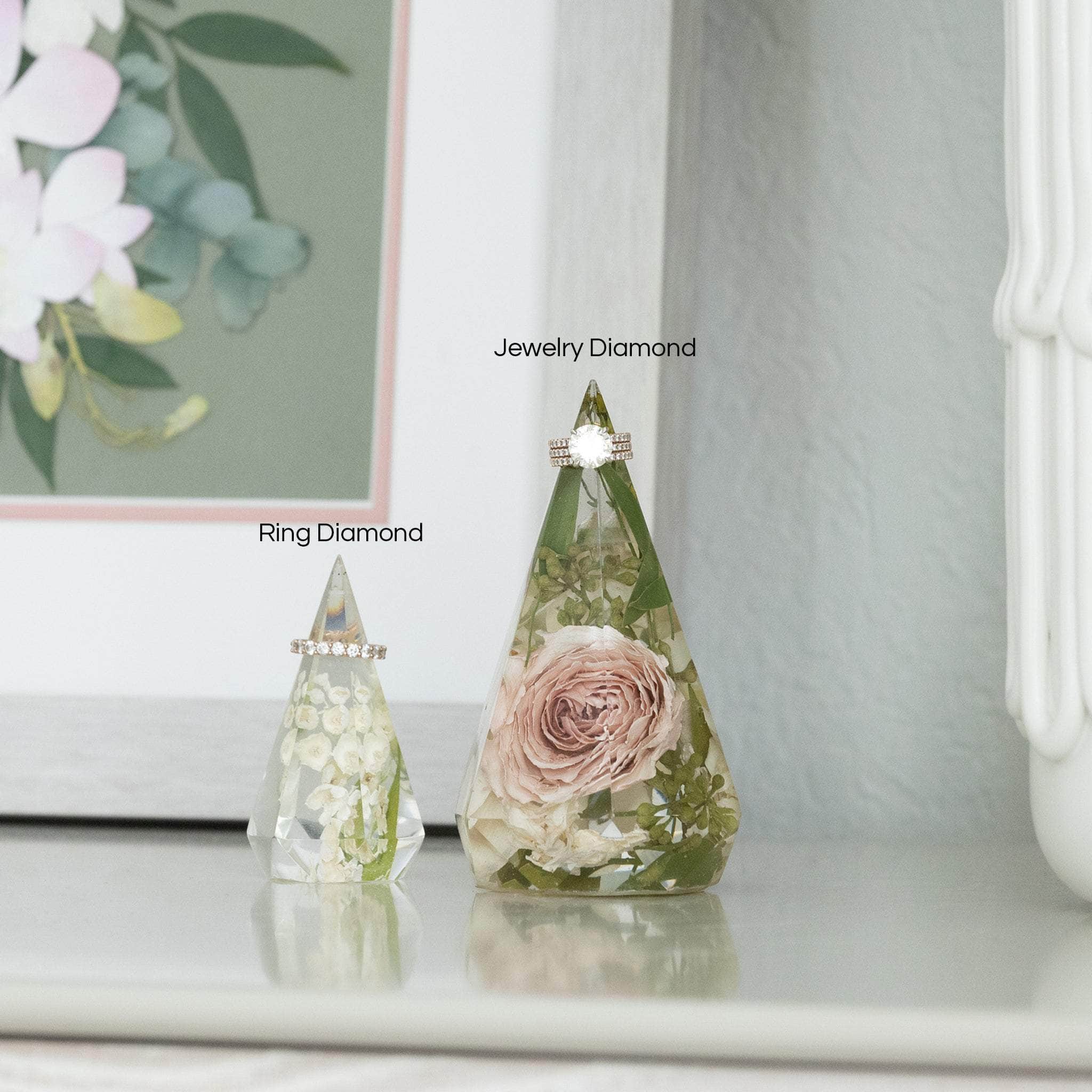 Resin Flower Preservation Diamond Ring Holder | DBANDREA