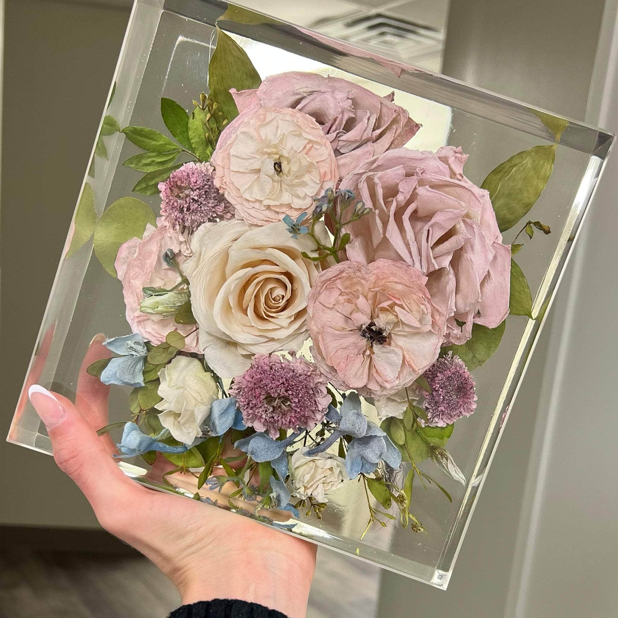 Cast Your Wedding Flowers In 8